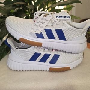 🌟🌟Adidas Men's White and Blue Sneakers with Gum Sole🌟🌟